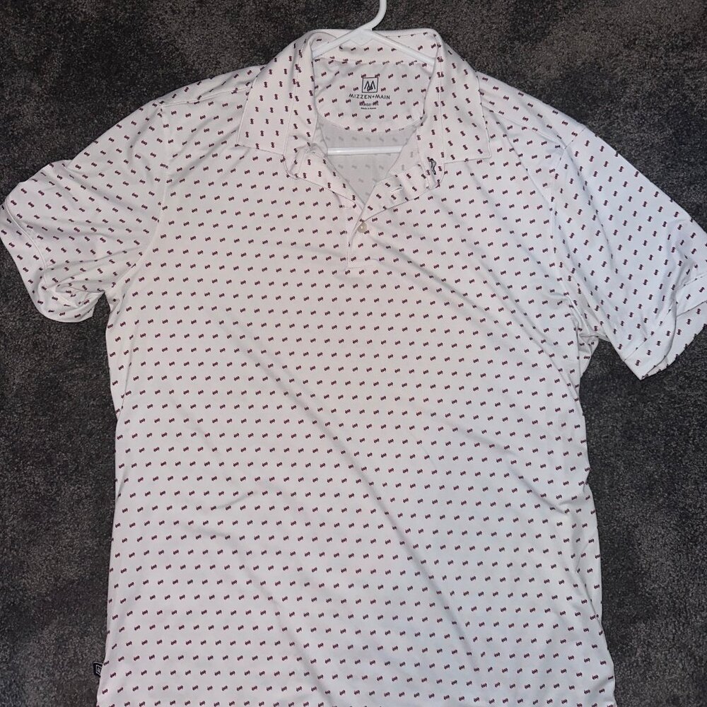 Mizzen+Main Versa Polo White with Black/Red Design